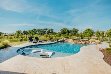 Backyard swimming pool - Pulliam Pools