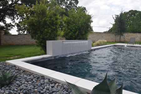 Geometric backyard swimming pool - Pulliam Pools.