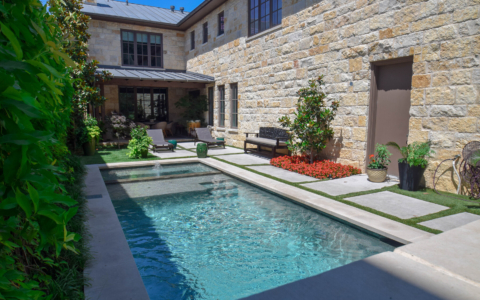 Geometric backyard swimming pool - Pulliam Pools.