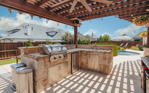 Custom Arbor - Pulliam Pools
