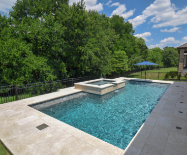 Backyard swimming pool, rectangle design - Pulliam Pools.