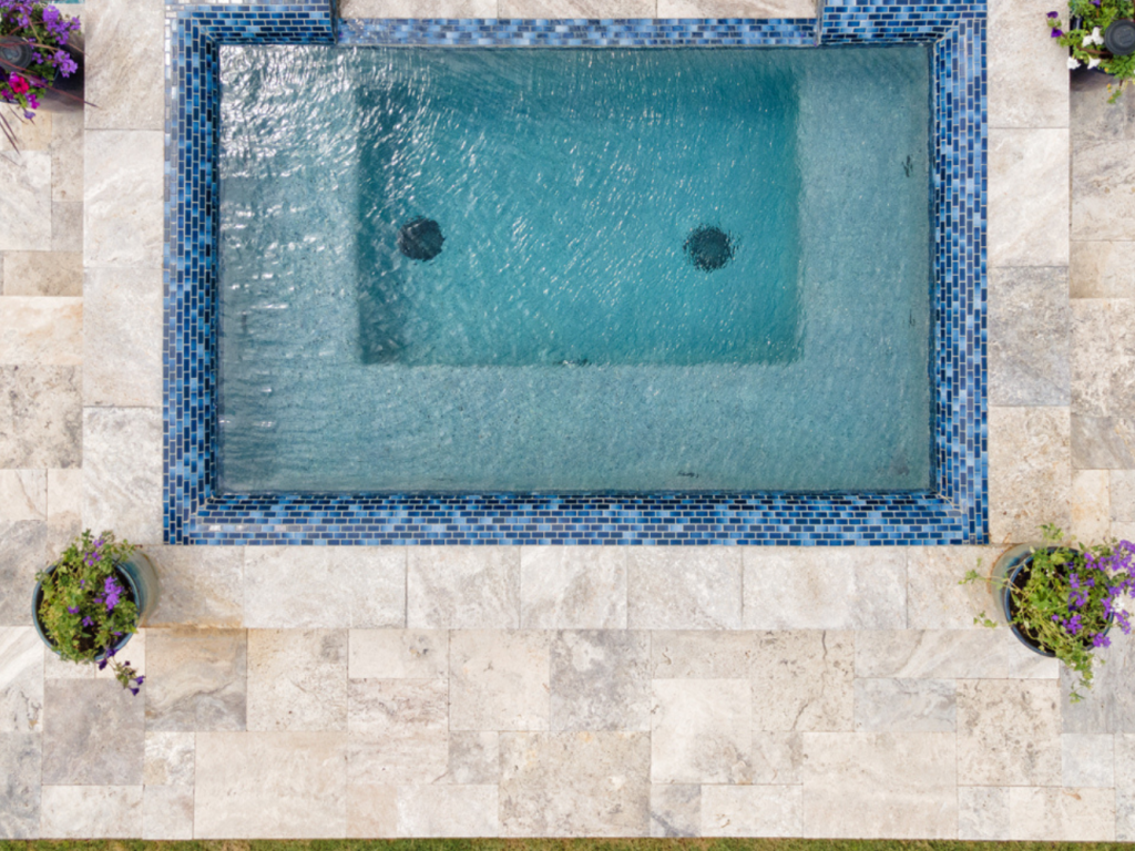 Cocktail Pool - Pulliam Pools