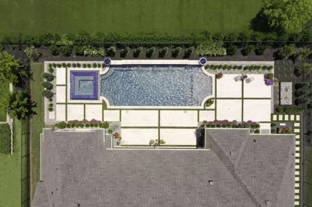 Get a bird's eye view of this stunning geometric pool! 💙✨ Witness the beauty of this installation in its entirety, and prepare to be amazed!