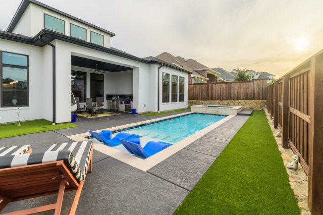 Small backyard? Big impact.

This compact retreat features a sparkling pool, a built-in grill, and room to relax. Every inch, designed with purpose.

👉 Ready to transform your space? Let’s build your backyard escape.

#PulliamPools #BackyardGoals #TexasPoolLife #PulliamBuilt #FortWorthPools #OutdoorLiving #PoolBuilders #SmallBackyardIdeas